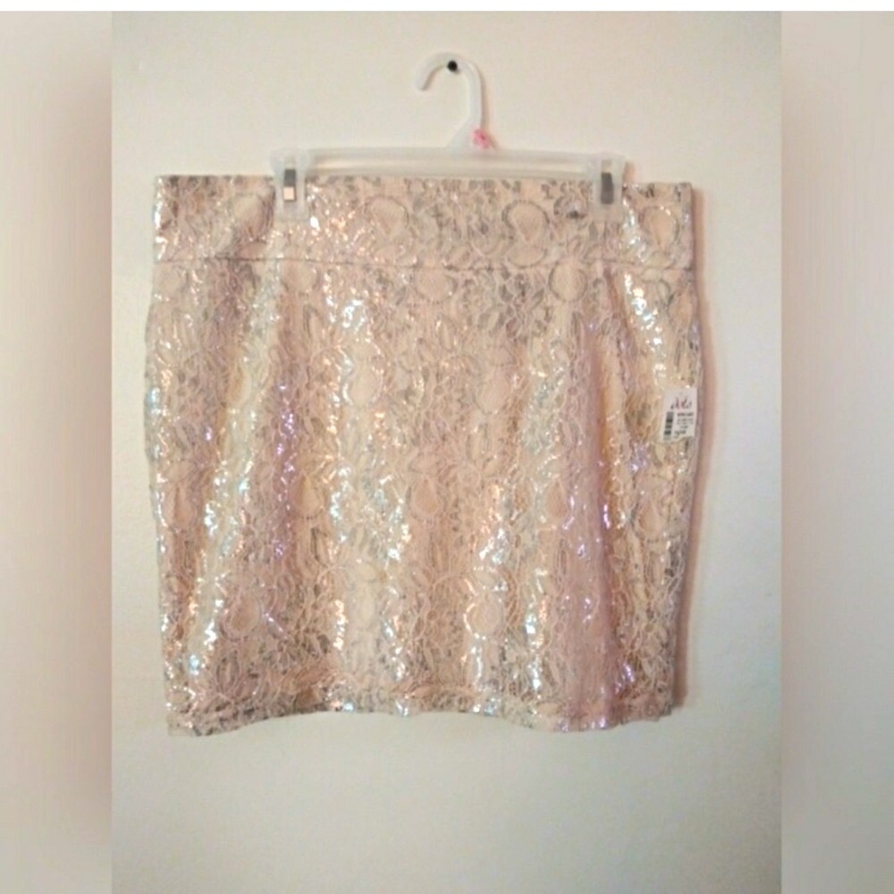 DOTS SKIRT pale pink with shiny lace BRAND…